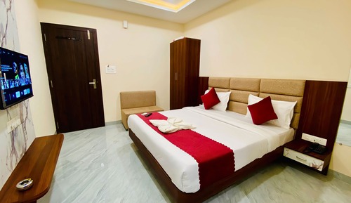 Deluxe Room, City View