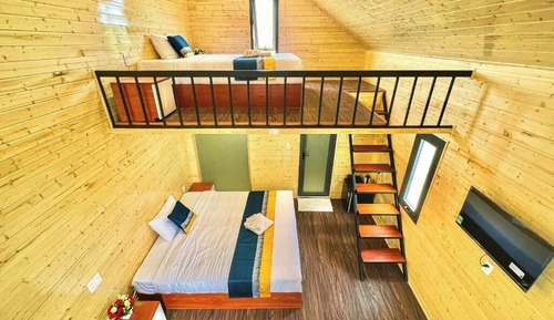 Deluxe Room, Pool View