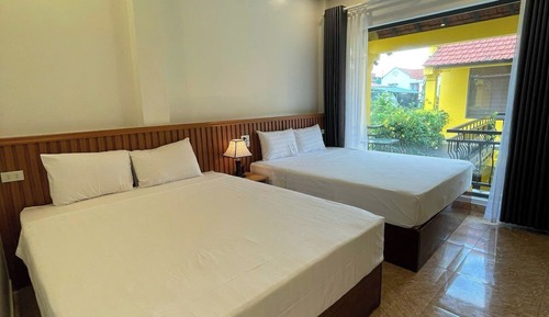 Executive Quadruple Room, Non Smoking, Pool View