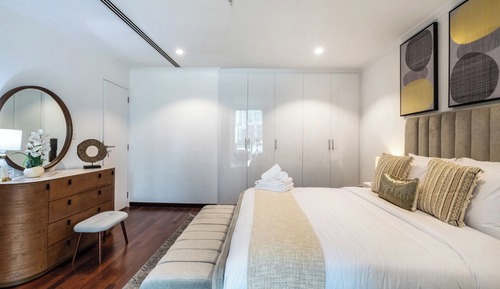 Apartamento Elite, 1 habitación, balcón, vistas a la ciudad