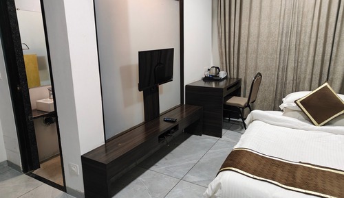 Deluxe Single Room