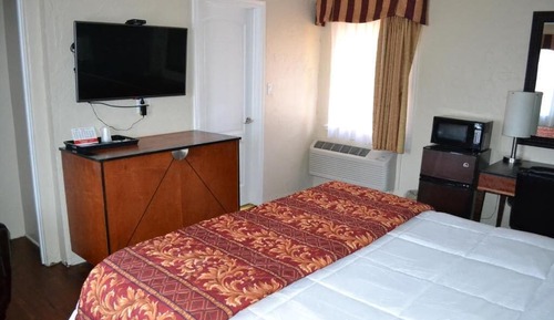 Room, 1 King Bed, Non Smoking
