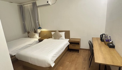 Comfort Twin Room