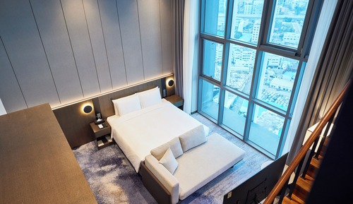 Premier Room