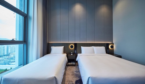 Royal Room