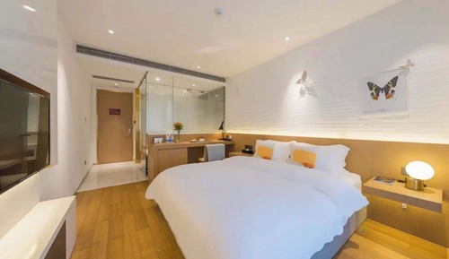 Superior Double Room, City View