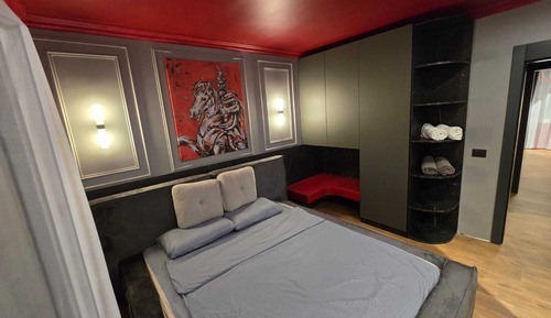 Business Apartment, Balcony