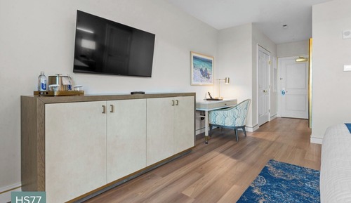 Premium Single Room, 1 Queen Bed, Balcony, Harbor View