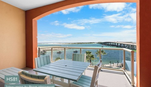 Premium Single Room, 2 Queen Beds, Balcony, Harbor View