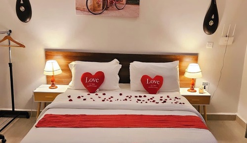 Deluxe Double Room, Garden View