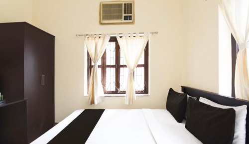 Deluxe Triple Room, City View