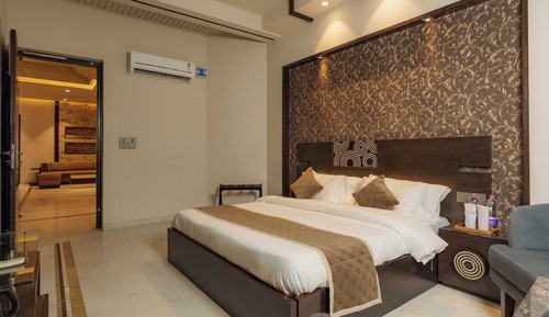 Superior Room, City View