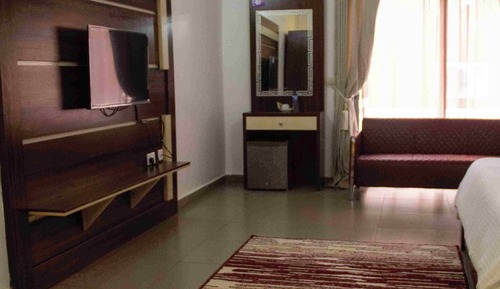 Luxury Suite, City View