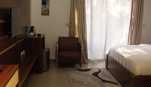 Superior Single Room, Garden View