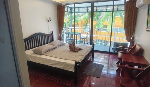 Classic Double Room, Balcony, Partial Ocean View