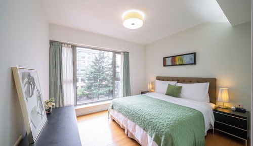 Apartamento superior, 3 habitaciones, balcón, vistas a la ciudad