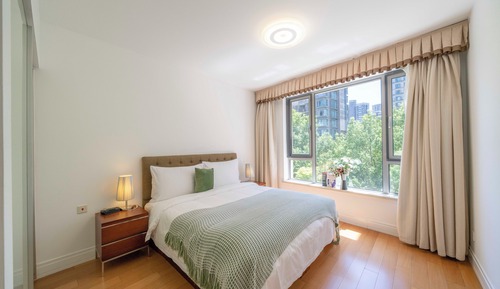 Apartamento superior, 3 habitaciones, balcón, vistas a la ciudad