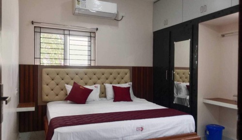Deluxe Room, City View