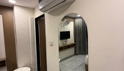 Deluxe Room, City View