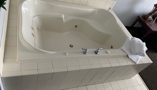 Suite ejecutiva, 1 cama de matrimonio grande con sofá cama, bañera de hidromasaje