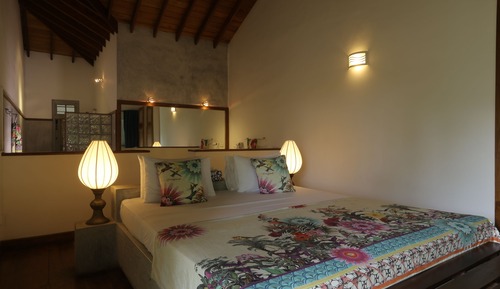 Suite, vistas al patio