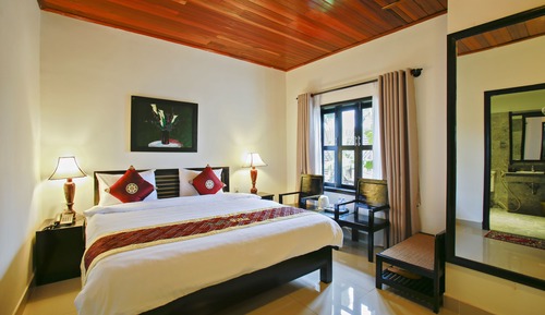 Habitación superior, vistas al jardín