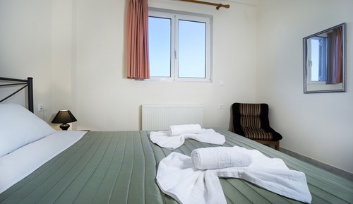 Apartamento, 1 habitación, vistas al jardín (Semi basement)
