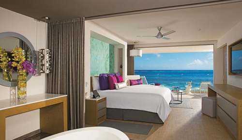 Xhale Club Master Suite Ocean Front King