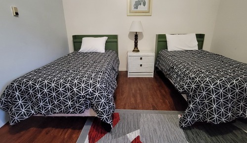 Habitación estándar con 1 cama doble o 2 individuales, varias camas