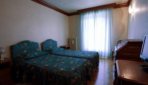 Habitación con 1 cama doble o 2 individuales