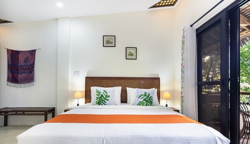 Habitación superior (Garden/Pool View)