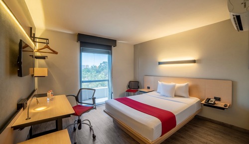 Habitación superior, 1 cama de matrimonio con sofá cama
