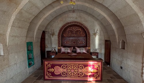 Grand Cave Suite
