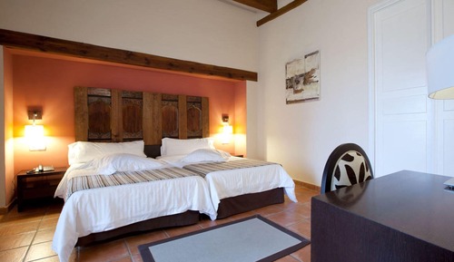 Habitación con 1 cama doble o 2 individuales