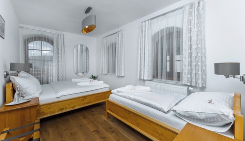 Suite superior, balcón, vistas al lago