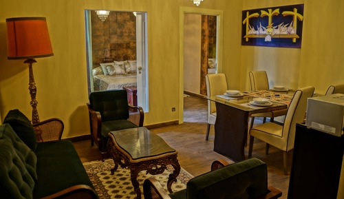Estudio, balcón