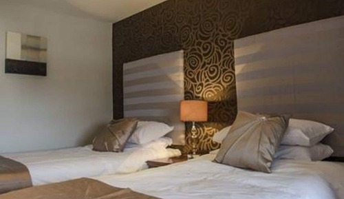 Habitación con 1 cama doble o 2 individuales