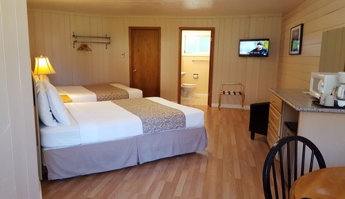 Standard Room, 2 Queen Beds (No Pets Allowed On Premises)