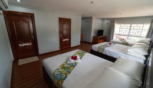 Deluxe Group Room (Duplex Room)