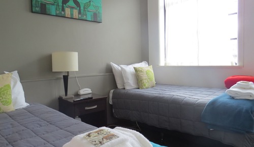 Habitación con 2 camas individuales