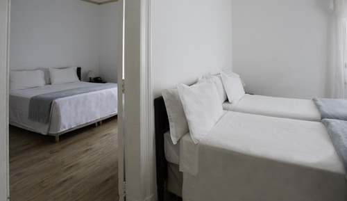 Habitación cuádruple familiar, varias camas