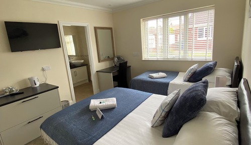 Habitación (A2 Luxury Room)