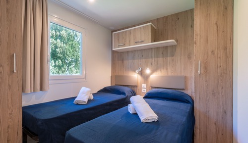 Casa móvil superior, 2 habitaciones, accesible en silla de ruedas