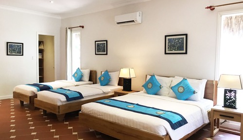 Habitación cuádruple familiar, vistas al jardín