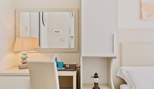 Habitación triple Deluxe, balcón, vistas al mar