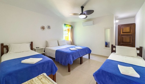 Habitación cuádruple estándar, Aire acondicionado