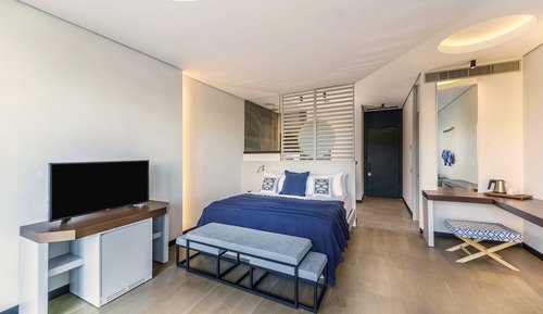 Luxury Partial Sea View Room with Pool