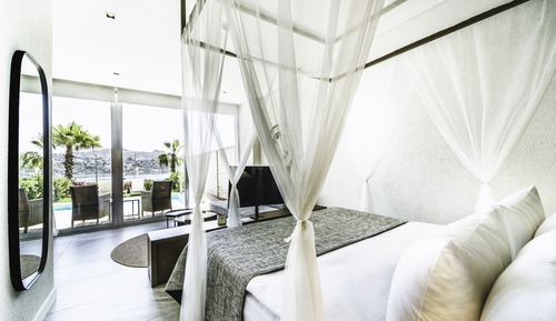 Suite exclusiva, 2 habitaciones, piscina privada, vistas al mar