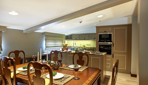 Penthouse King Suite With City View (Sauna & Hot Tub)