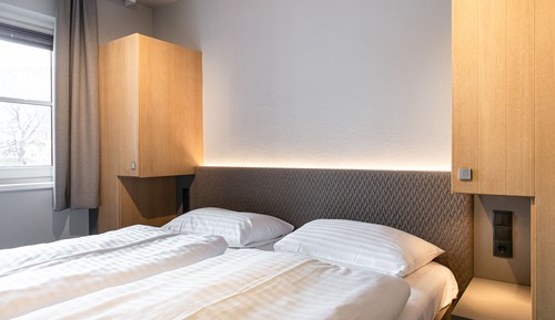 Apartamento de diseño, 4 habitaciones, balcón (Excl. 266 EUR cleaning fee)